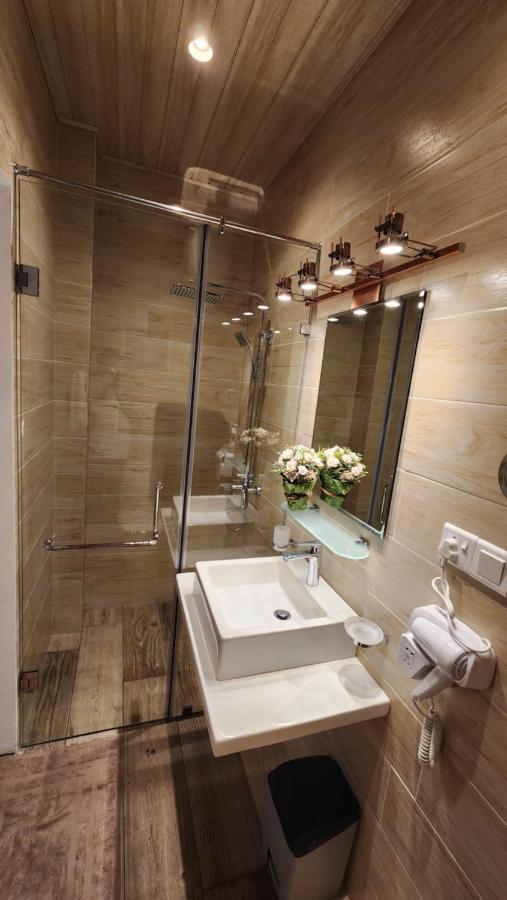 Knightsbridge Grand Apartment Нувара-Элия Экстерьер фото